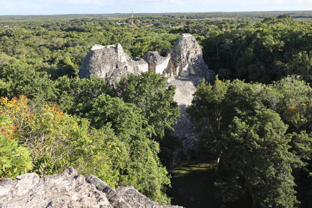 Structura VIII at Becán Mexico – twin‑tower Mayan structure with climbable steps